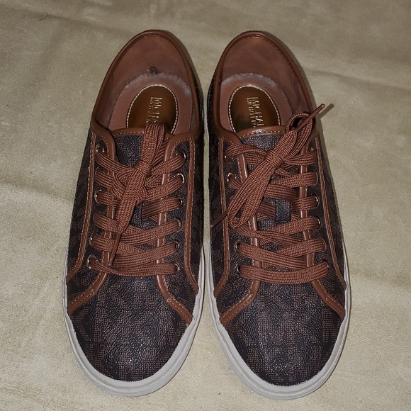 Michael Kors Sneakers size 7.5 - Picture 1 of 6